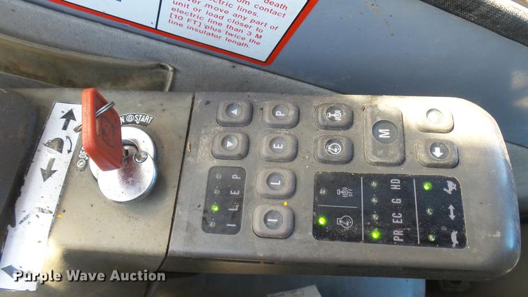 image for item DC1911 1998 John Deere 690E LC excavator