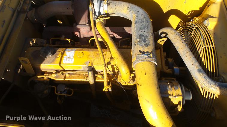 image for item DC1911 1998 John Deere 690E LC excavator