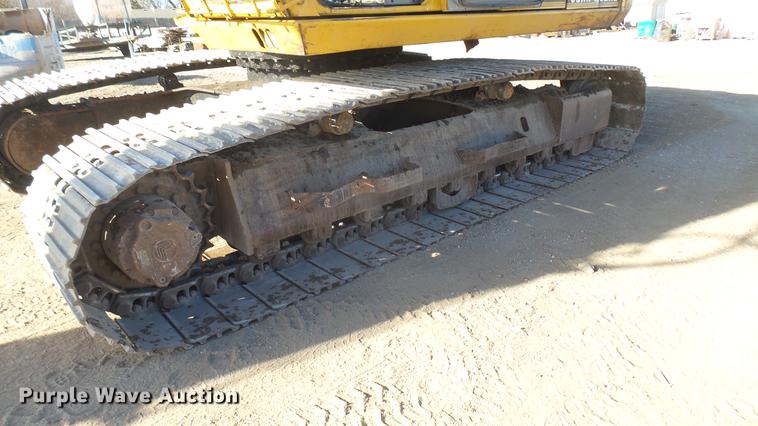 image for item DC1911 1998 John Deere 690E LC excavator