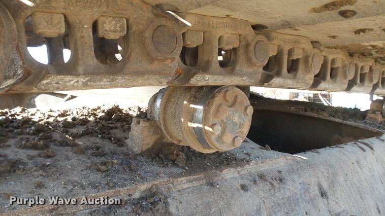 image for item DC1911 1998 John Deere 690E LC excavator