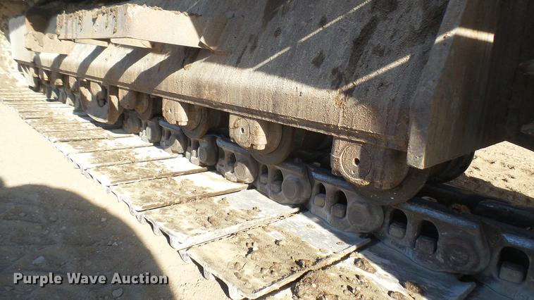 image for item DC1911 1998 John Deere 690E LC excavator