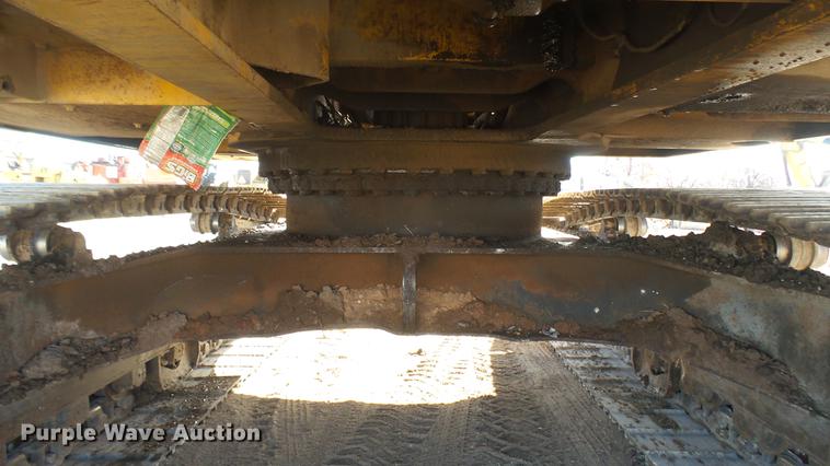 image for item DC1911 1998 John Deere 690E LC excavator