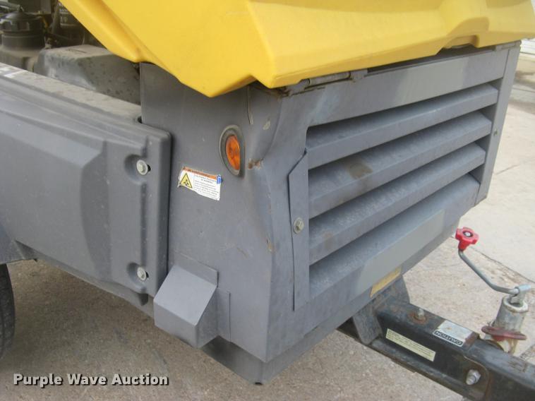 image for item DC2452 2007 Atlas Copco XAS185JD7 air compressor