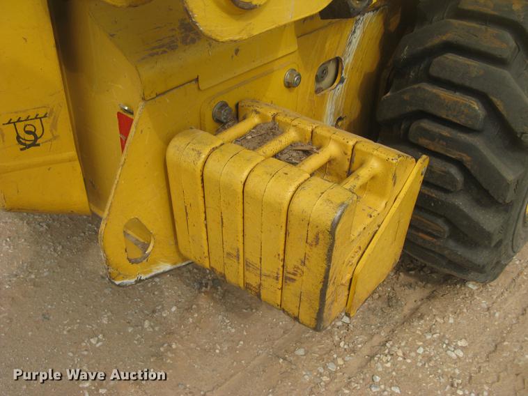 image for item DC2466 2008 John Deere 325 skid steer