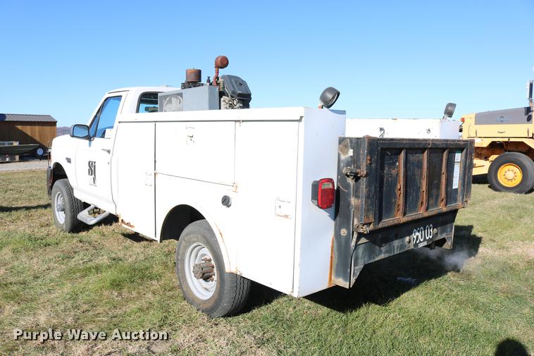 image for item DC3586 1997 Ford F250 service truck