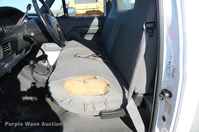 image for item DC3586 1997 Ford F250 service truck