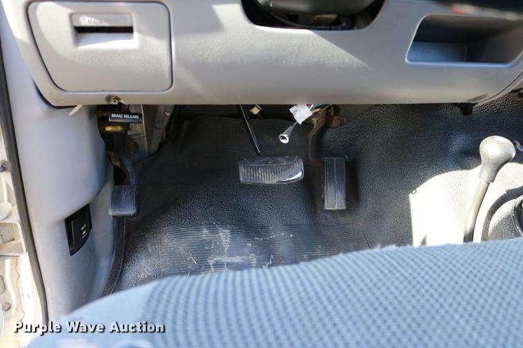 image for item DC3586 1997 Ford F250 service truck