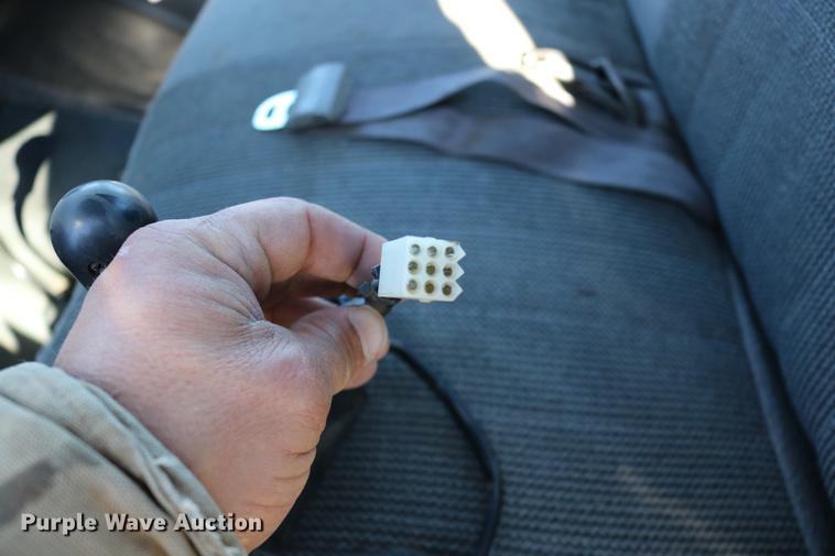 image for item DC3586 1997 Ford F250 service truck