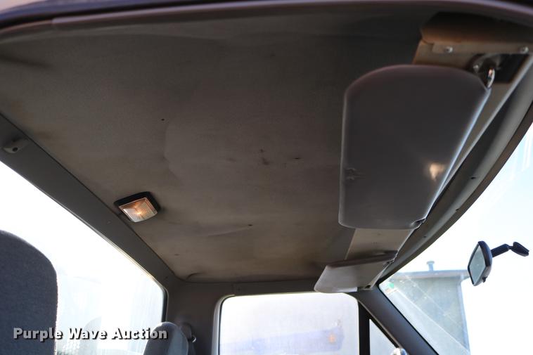 image for item DC3586 1997 Ford F250 service truck