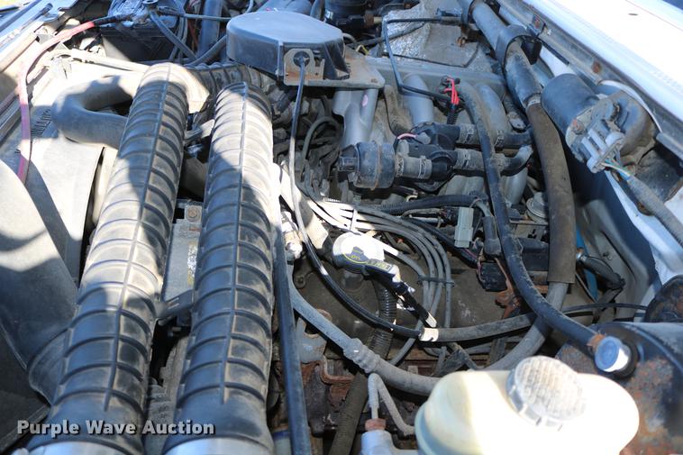 image for item DC3586 1997 Ford F250 service truck