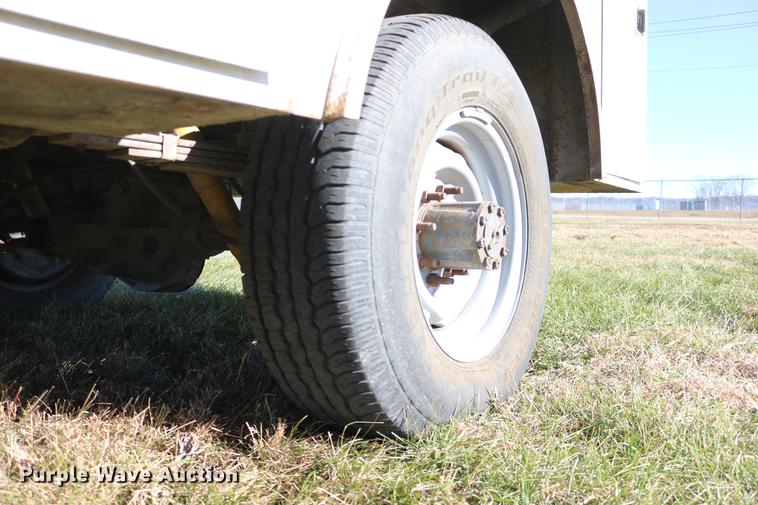 image for item DC3586 1997 Ford F250 service truck