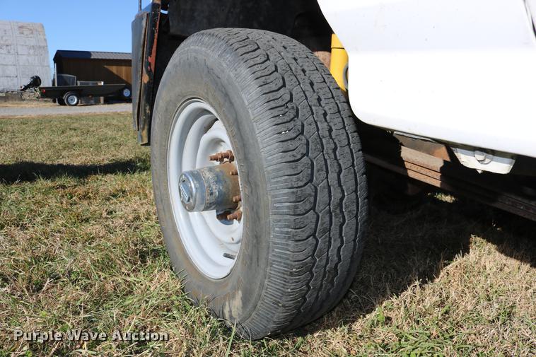 image for item DC3586 1997 Ford F250 service truck