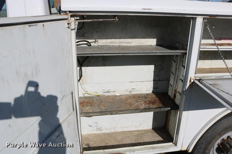 image for item DC3586 1997 Ford F250 service truck