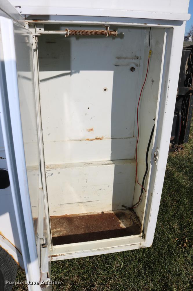 image for item DC3586 1997 Ford F250 service truck