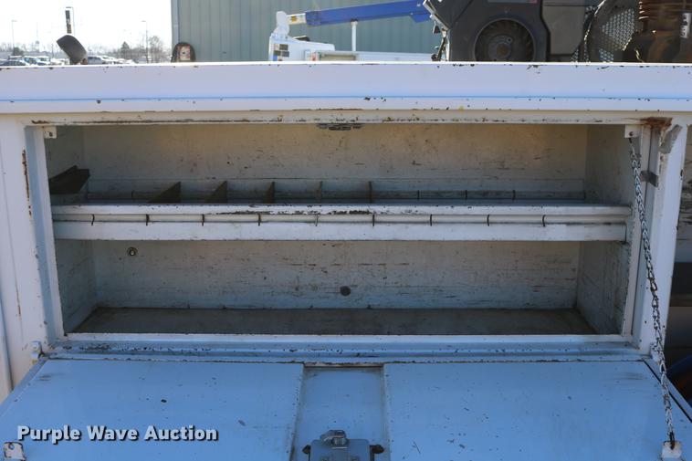 image for item DC3586 1997 Ford F250 service truck