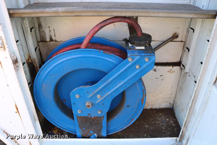 image for item DC3586 1997 Ford F250 service truck