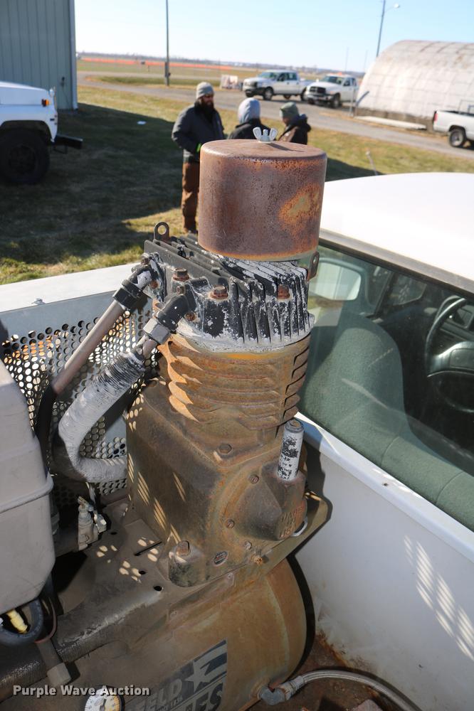 image for item DC3586 1997 Ford F250 service truck