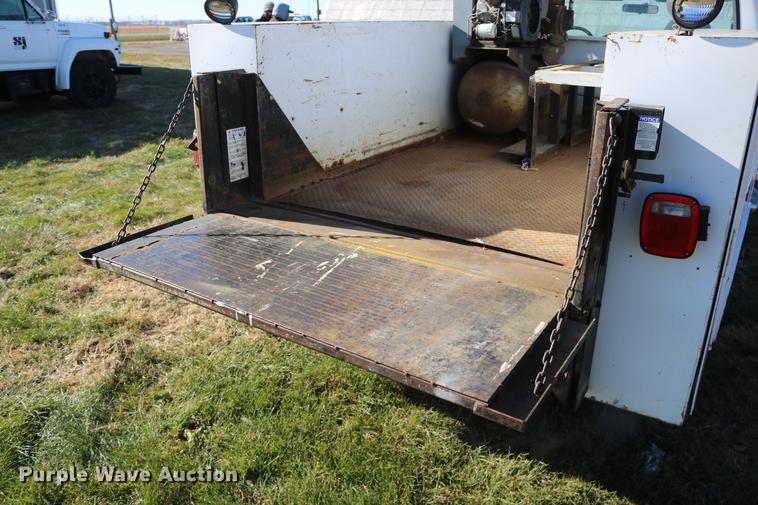 image for item DC3586 1997 Ford F250 service truck