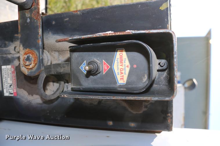 image for item DC3586 1997 Ford F250 service truck