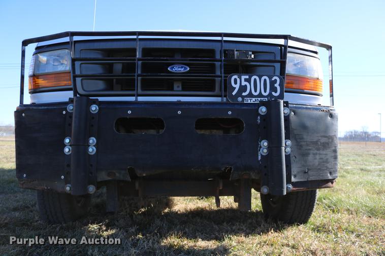 image for item DC3586 1997 Ford F250 service truck