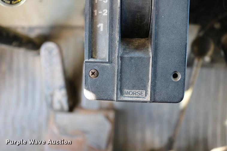 image for item DC3587 1994 Oshkosh PA-2546-4 dump truck