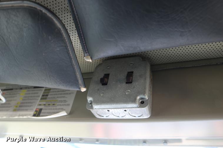 image for item DC3587 1994 Oshkosh PA-2546-4 dump truck