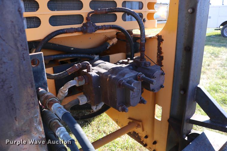 image for item DC3587 1994 Oshkosh PA-2546-4 dump truck