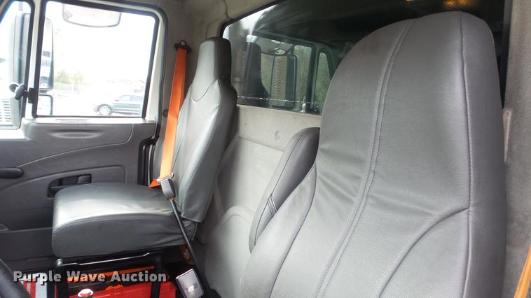 image for item DC5726 2010 International DuraStar 4300 dump truck