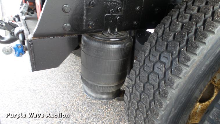 image for item DC5726 2010 International DuraStar 4300 dump truck