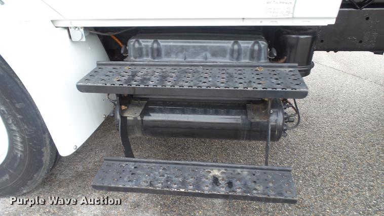 image for item DC5726 2010 International DuraStar 4300 dump truck