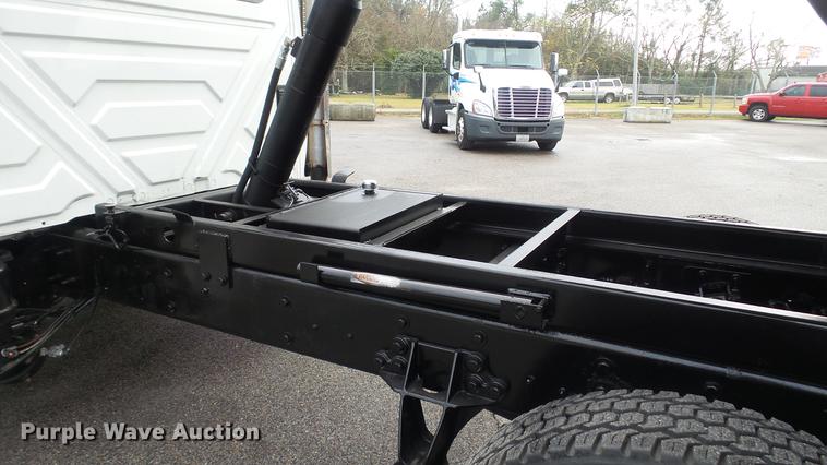 image for item DC5726 2010 International DuraStar 4300 dump truck