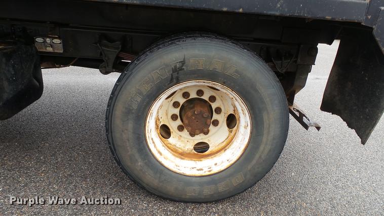 image for item DC5727 2006 Ford F650 Super Duty XL dump truck