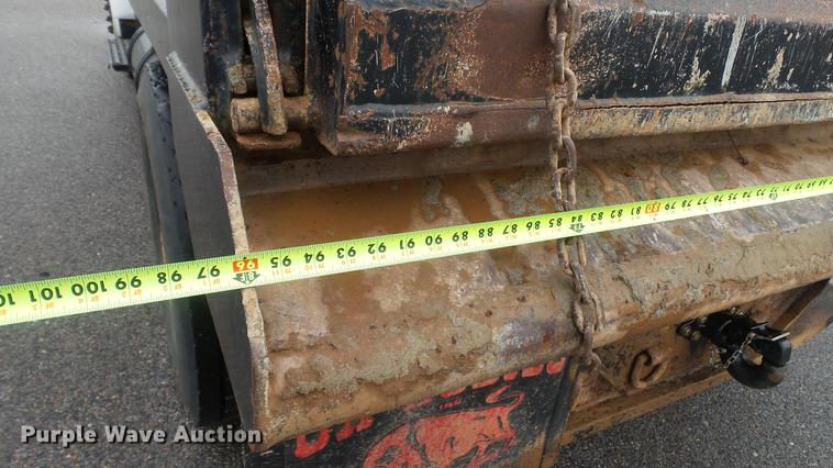 image for item DC5727 2006 Ford F650 Super Duty XL dump truck