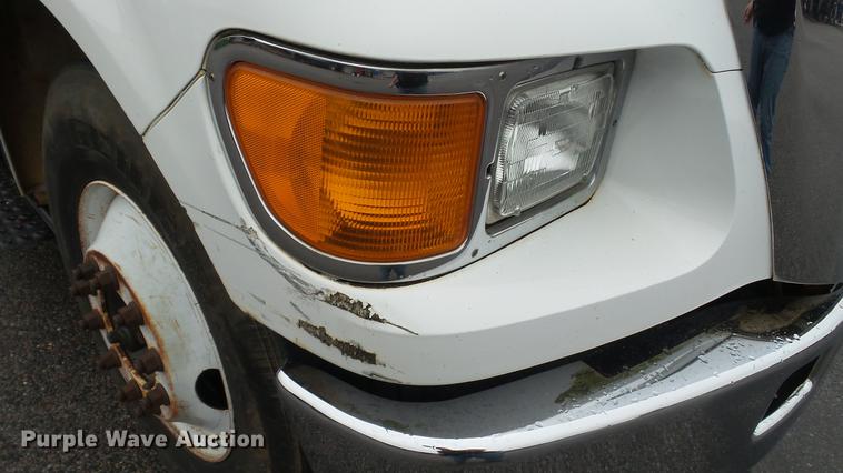 image for item DC5727 2006 Ford F650 Super Duty XL dump truck