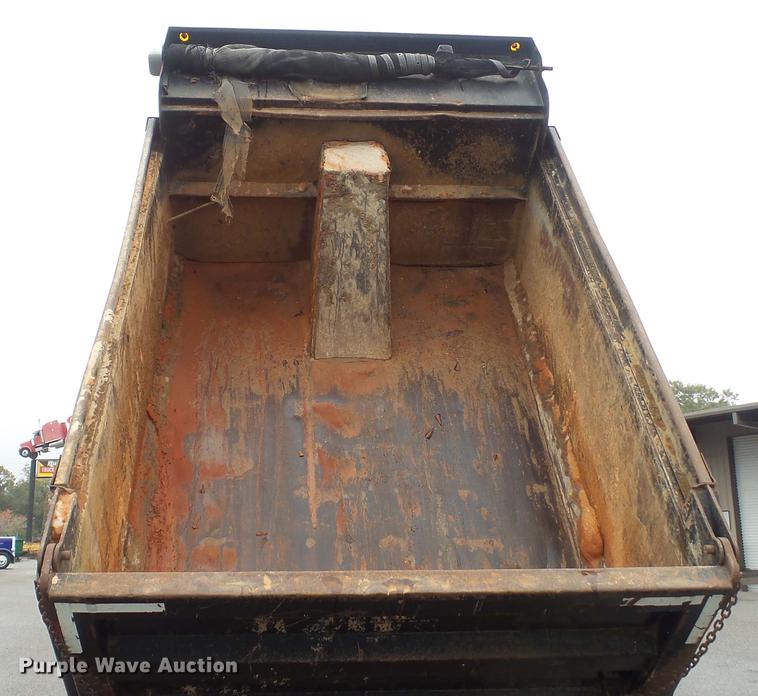 image for item DC5727 2006 Ford F650 Super Duty XL dump truck