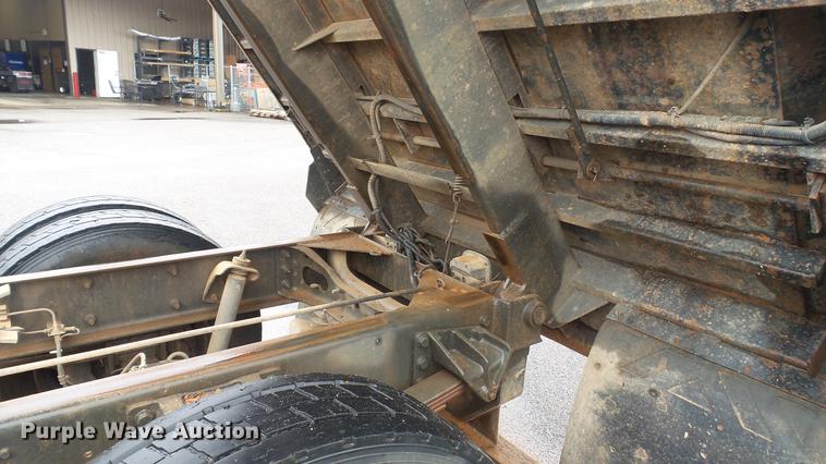 image for item DC5727 2006 Ford F650 Super Duty XL dump truck
