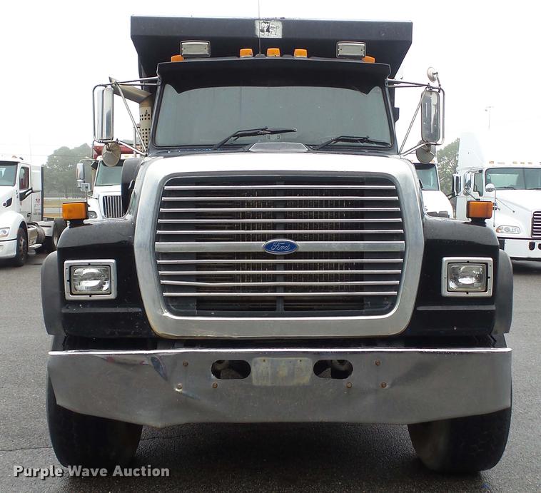 image for item DC5729 1995 Ford LT9000 dump truck