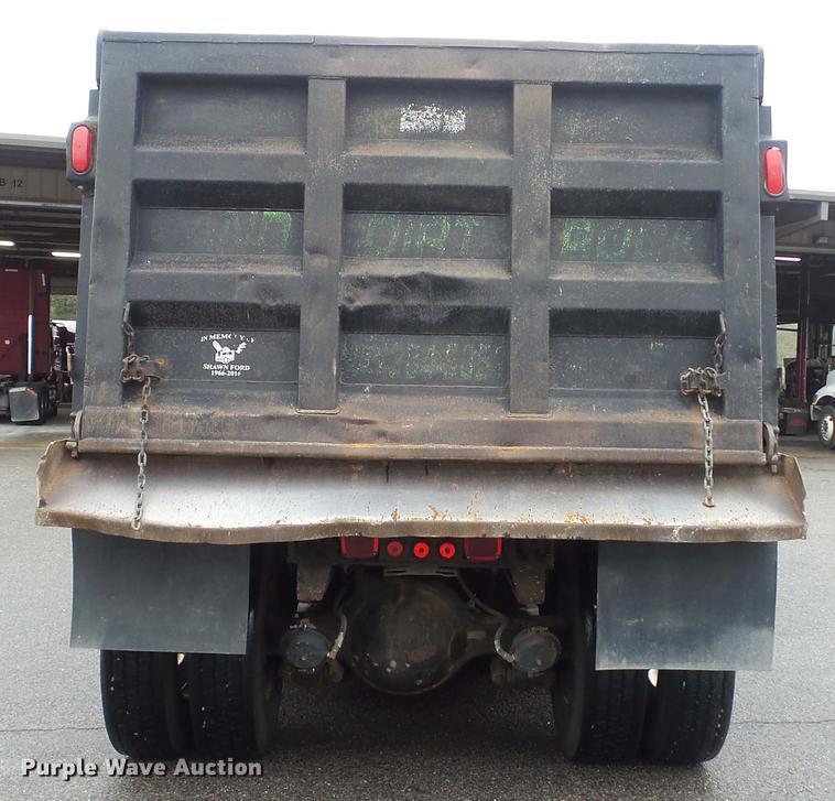 image for item DC5729 1995 Ford LT9000 dump truck