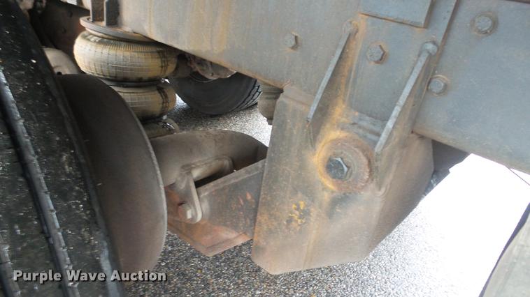 image for item DC5729 1995 Ford LT9000 dump truck