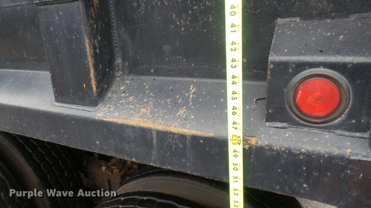 image for item DC5729 1995 Ford LT9000 dump truck