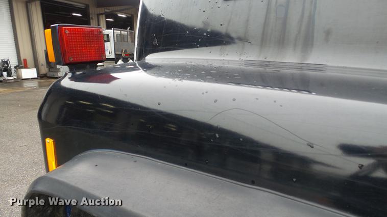 image for item DC5729 1995 Ford LT9000 dump truck