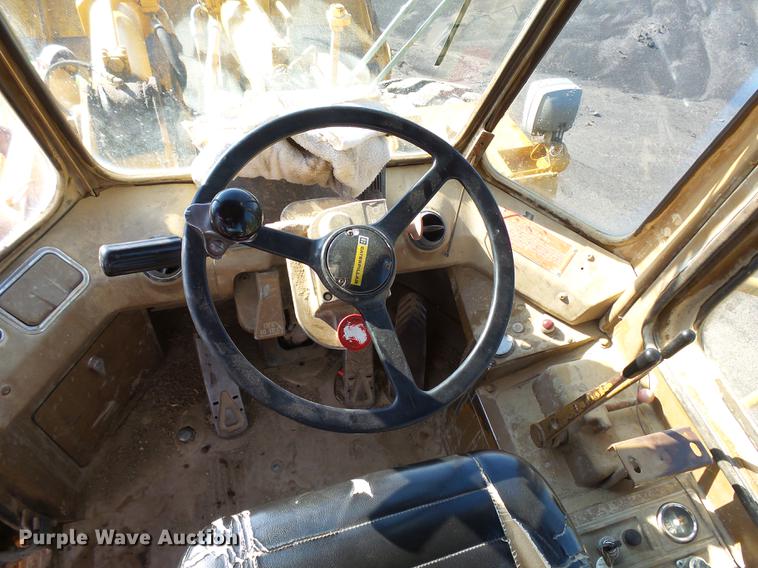 image for item DC6452 1982 Caterpillar 980C wheel loader