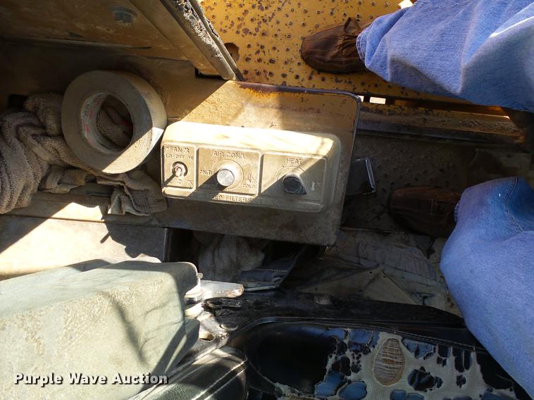 image for item DC6452 1982 Caterpillar 980C wheel loader