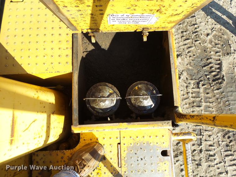 image for item DC6452 1982 Caterpillar 980C wheel loader