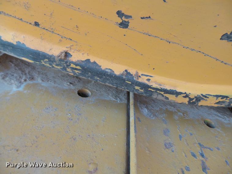 image for item DC6753 1990 Komatsu D68E-1 dozer