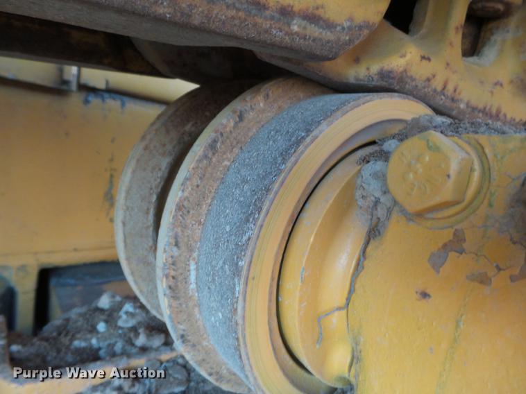 image for item DC6753 1990 Komatsu D68E-1 dozer