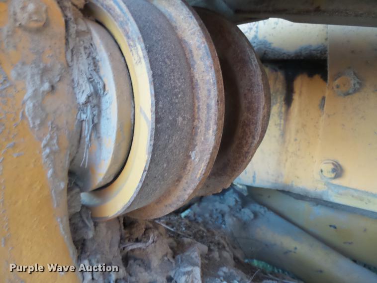 image for item DC6753 1990 Komatsu D68E-1 dozer