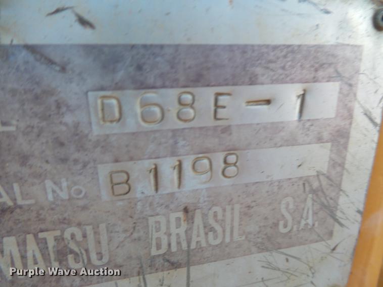 image for item DC6753 1990 Komatsu D68E-1 dozer