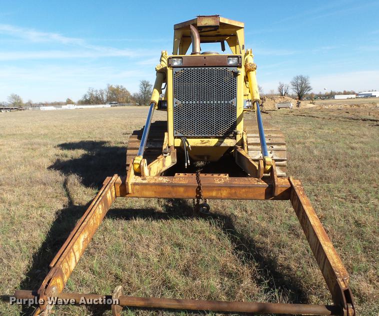 image for item DC6754 1996 Komatsu D85E-21 cable plow