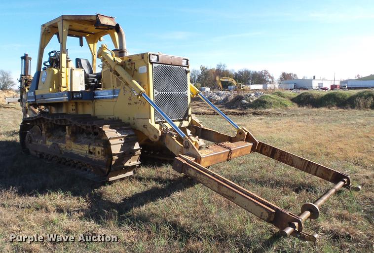 image for item DC6754 1996 Komatsu D85E-21 cable plow